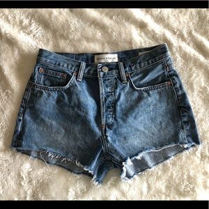 The Yoko Short- Denim Forum, Aritzia